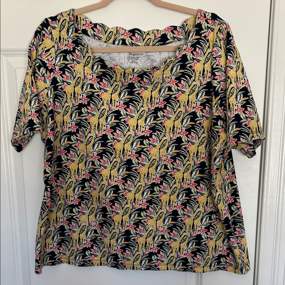 Short Sleeve Giraffe and Floral Scalloped Neck Top